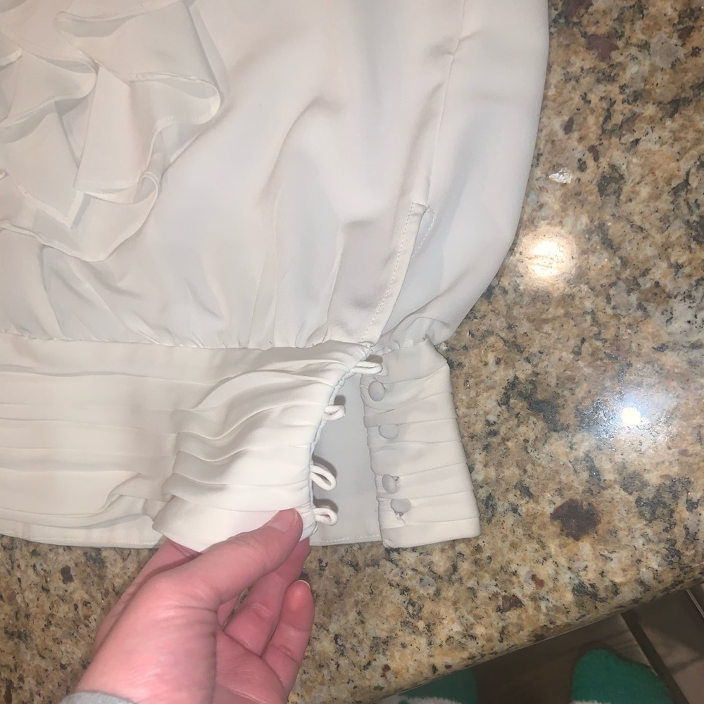 white tank top blouse - Picture 2 of 3